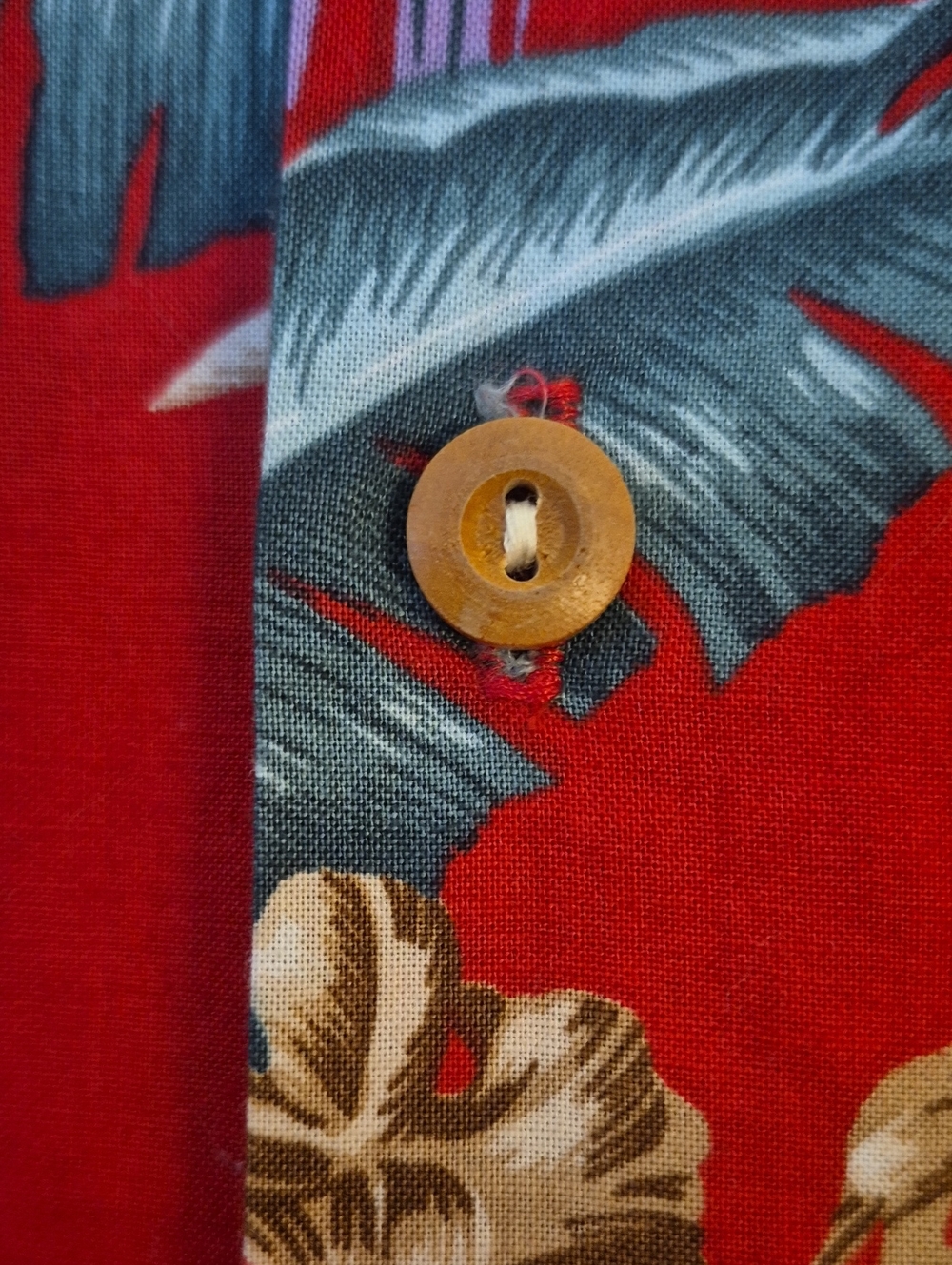 Paradise Found Honolulu Hawaiian Shirt L Cotton Red Parrot Palm Leaf Aloha - Picture 6 of 6